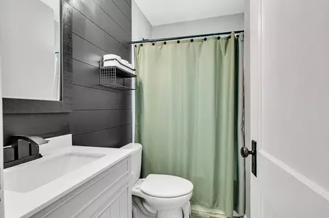 Bath - 2604 Clearwater Rd, Saint Cloud, MN 56301 photo 2 of 2