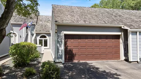 11120 Hyland Ter, Eden Prairie, MN 55344