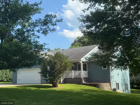 9641 Meadow Ln, Saint Joseph, MN 56374