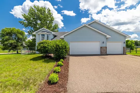 24155 Whispering Cir, East Bethel, MN 55005