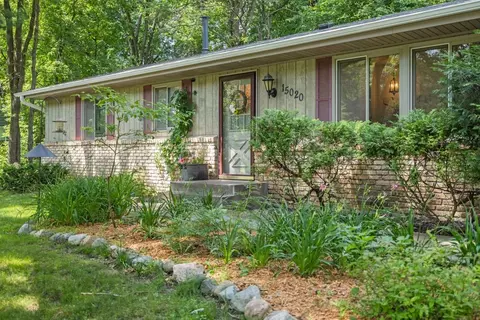 15020 Eileen Cir, Burnsville, MN 55306