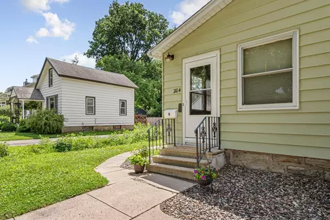 204 3rd Ave SW, Faribault, MN 55021 photo 8