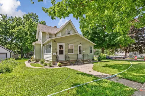 204 3rd Ave SW, Faribault, MN 55021 photo 2