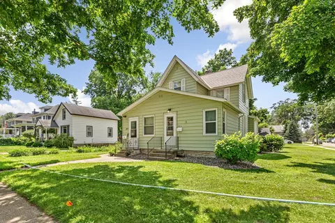 204 3rd Ave SW, Faribault, MN 55021 photo 4