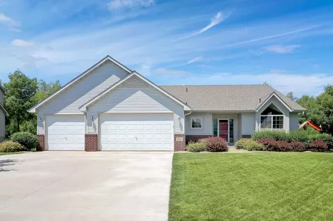 10386 Kali Ave NE, Albertville, MN 55301