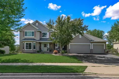 6352 Highland Hills Blvd S, Cottage Grove, MN 55016
