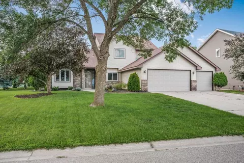 2824 92nd Cres N, Brooklyn Park, MN 55443