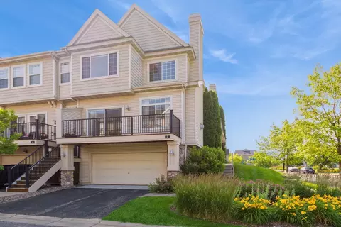 4342 Victor Path #2, Hugo, MN 55038