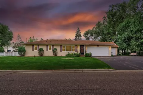 9120 207th St W, Lakeville, MN 55044