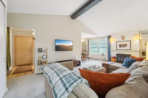 4654 Cedar Lake Rd S #6, Saint Louis Park, MN 55416