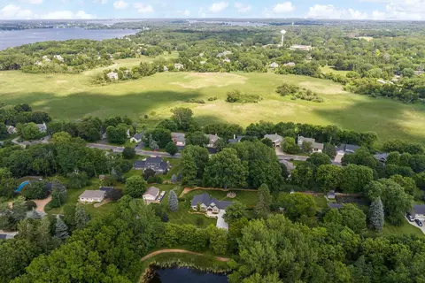 View/Area - 5815 Howards Point Rd, Excelsior, MN 55331 photo 3 of 7