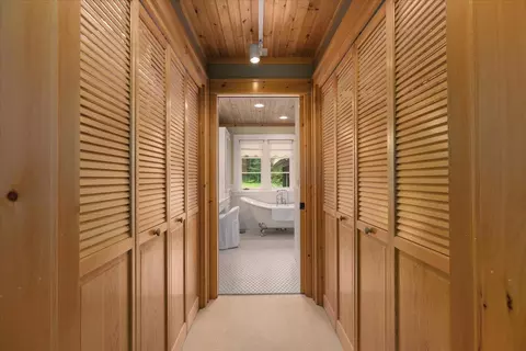 Entry Way - 13315 Aurora Dr, Ely, MN 55731 photo 4 of 7
