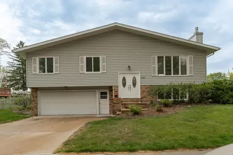 2324 4th Ave NW, Rochester, MN 55901