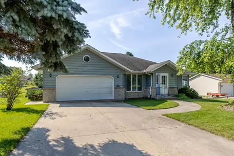 120 6th St SW, Chatfield, MN 55923