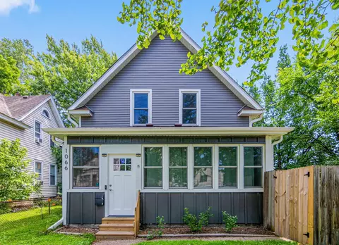 1066 Woodbridge St, Saint Paul, MN 55117
