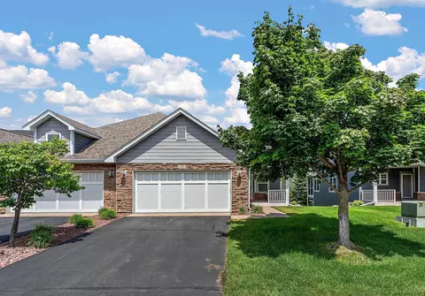 301 Manitoba Ln, Little Canada, MN 55117