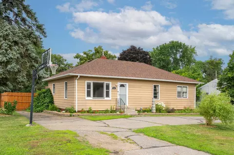 331 4th Ave NE, Waite Park, MN 56387