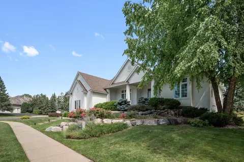 Exterior - 6998 Kenmare Dr, Bloomington, MN 55438 photo 2 of 15