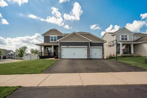 18916 Ivanhoe St NW, Elk River, MN 55330