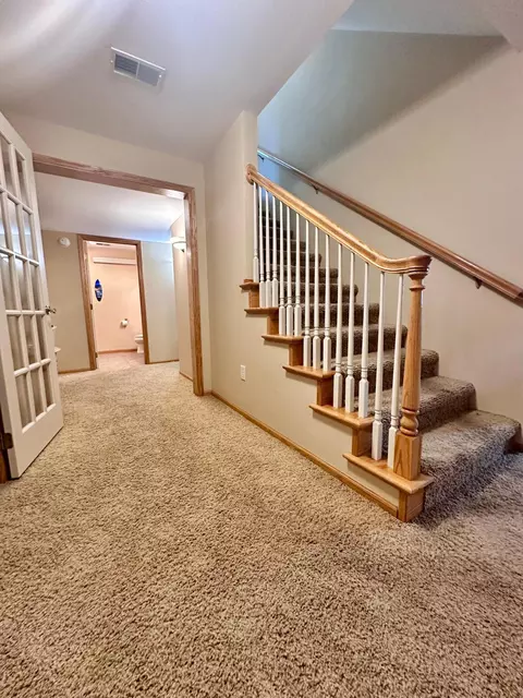 Entry Way - 1201 Morningside Cir, Marshall, MN 56258 photo 2 of 2