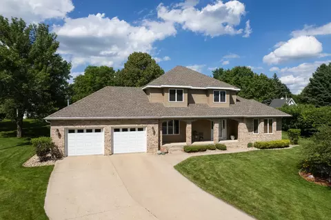 Exterior - 1201 Morningside Cir, Marshall, MN 56258 photo 1 of 3