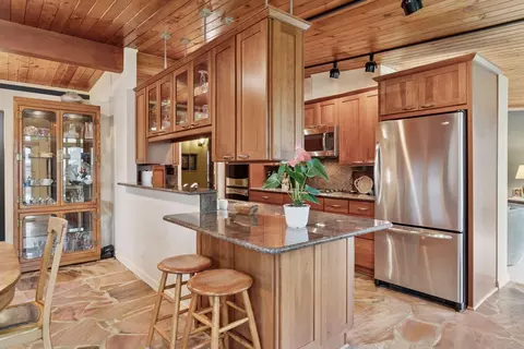 Kitchen - 21860 Byron Cir, Greenwood, MN 55331 photo 1 of 4