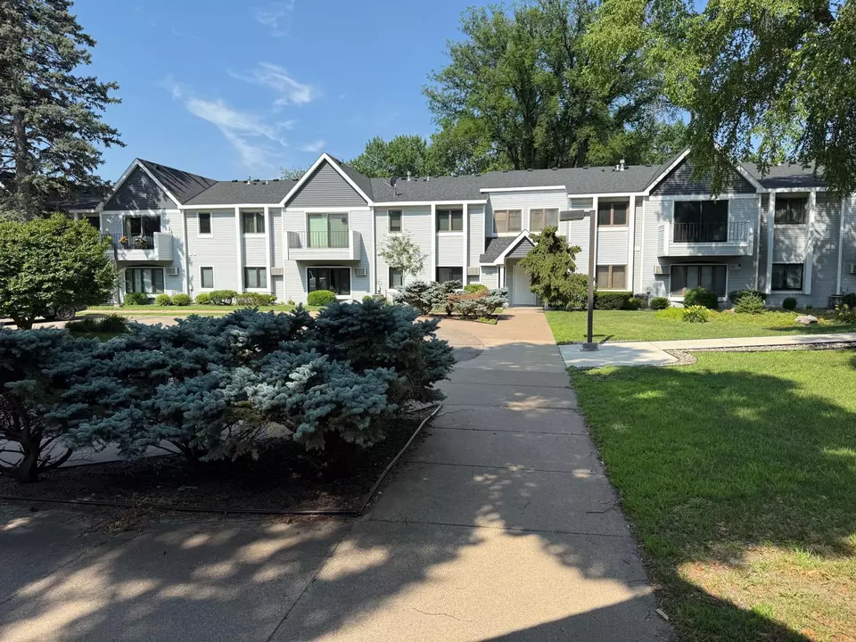 Exterior - 4020 E 52nd St #104, Minneapolis, MN 55417 photo 1 of 3