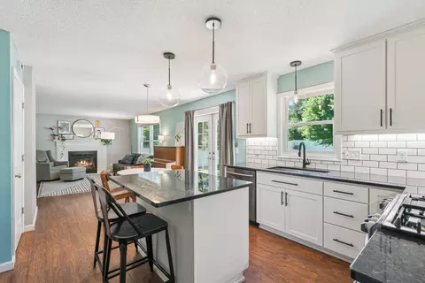 1596 Ashbury Pl, Eagan, MN 55122 photo 8