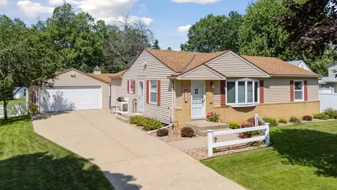 8300 Sheridan Ave S, Bloomington, MN 55431