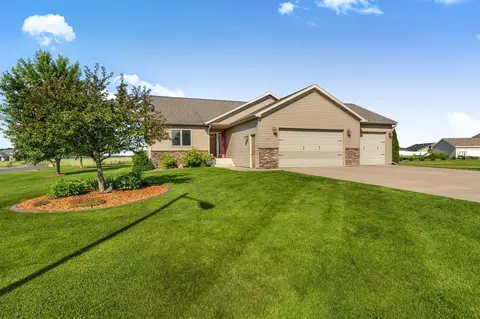 511 8th St SW, Rice, MN 56367