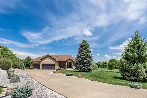 1530 Cottonwood Trl, New Prague, MN 56071