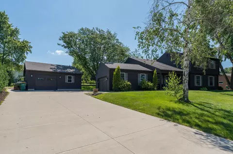 143 Outer Dr, Le Sueur, MN 56058