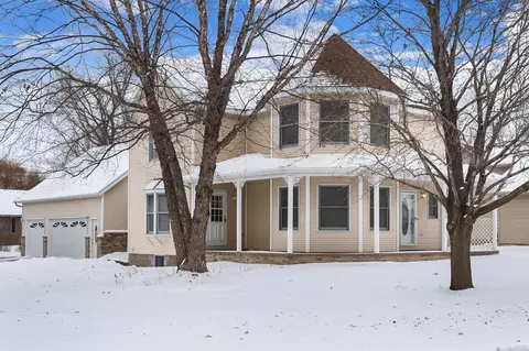 1299 Bellflower Ln NE, Owatonna, MN 55060
