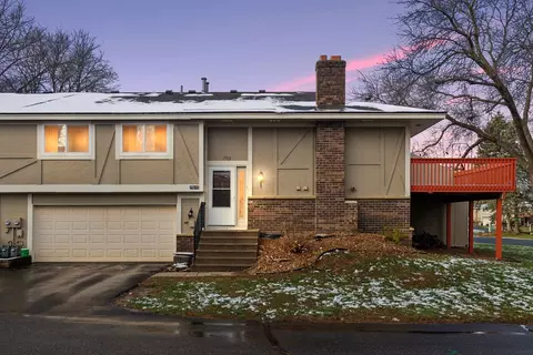 7511 Zinnia Way, Maple Grove, MN 55311