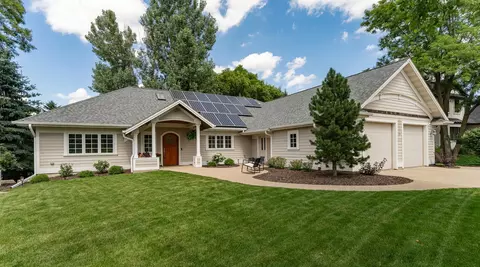 290 Wimbledon Hills Dr SW, Rochester, MN 55902