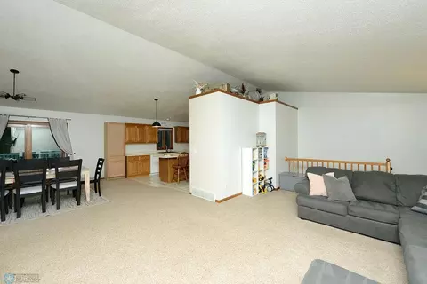 404 Ash Dr, Mooreton, ND 58061 photo 8
