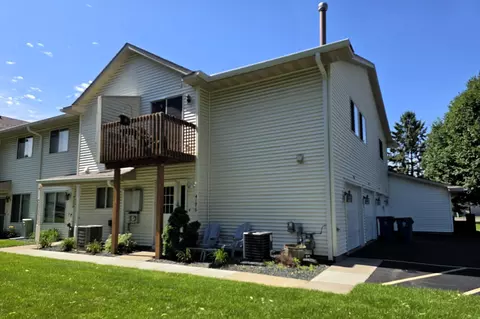 4176 White Bear Pkwy, White Bear Township, MN 55110