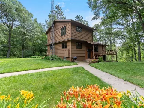 17370 Gullview Trl, Brainerd, MN 56401