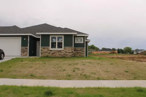 290 7th Ave SE, Plainview, MN 55964 photo 17