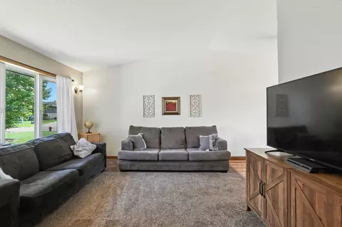 1976 72 12 St, Centerville, MN 55038 photo 6