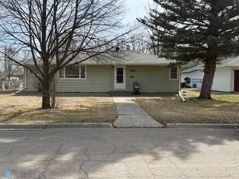 636 Vine St, Breckenridge, MN 56520