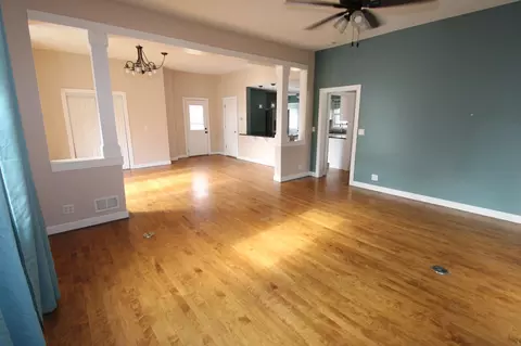 Living - 414 Juniper St, Brainerd, MN 56401 photo 1 of 5