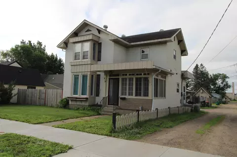 Exterior - 414 Juniper St, Brainerd, MN 56401 photo 5 of 11