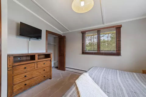 Bedroom - 3661 Riley Rd, Duluth, MN 55803 photo 4 of 4