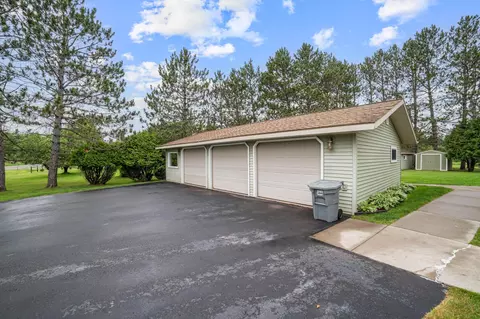 Exterior - 3661 Riley Rd, Duluth, MN 55803 photo 3 of 14
