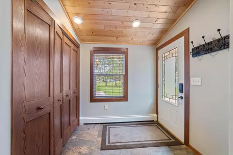 Entry Way - 3661 Riley Rd, Duluth, MN 55803 photo 1 of 1