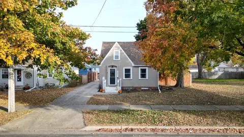 908 8th Ave SW, Austin, MN 55912 photo 2