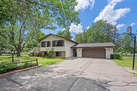 12216 Oakview Ave SE, Becker, MN 55308
