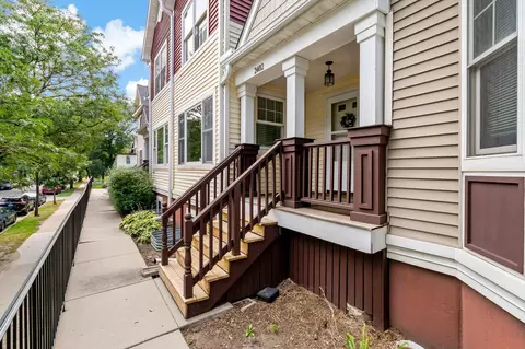 2402 16th Ave S, Minneapolis, MN 55404