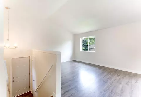 Living - 775 Leon St, Jordan, MN 55352 photo 2 of 4